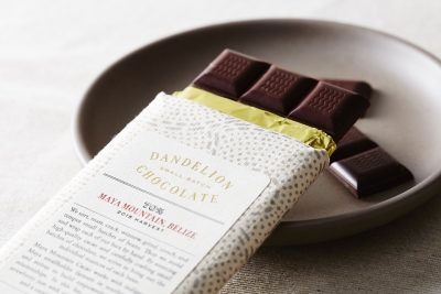 豆の産地から製造工程にクラフトチョコレート。(c)Dandelion Chocolate Japan