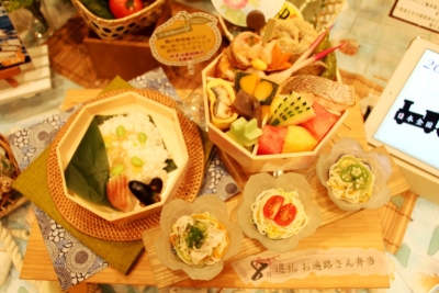 終戦後に有名大学内で始めた食堂が原点。人を喜ばせるための食事づくりを受け継いでいます。