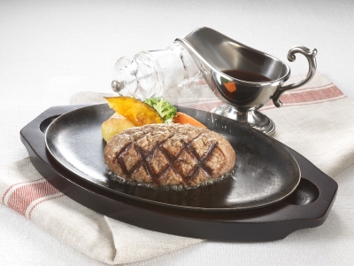 パンに合う料理、パンの美味しさを最大限に引き出す料理を作り上げてください。