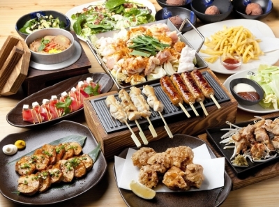 焼肉店の他にも、地鶏料理が自慢の居酒屋やタコススタンドなど、幅広い飲食店を展開する企業が母体です。