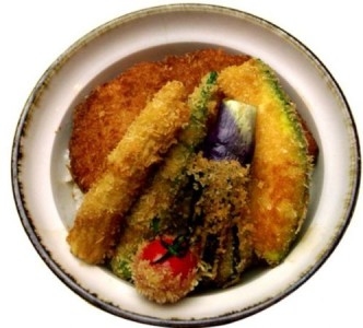 神保町本店の”野菜ヒレかつ丼”が某雑誌で金メダルを受賞。