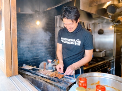 料理人として経験を積み、料理長や店長などへとキャリアアップをめざすこともできます。