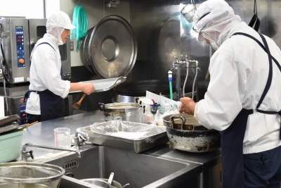 求める人物像はずばり、料理が好きな方!まずはお気軽に話を聞きにいらしてください。