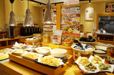 所沢＆三郷の2店舗！旬の食材を使った自然食ビュッフェレストランで、ホールスタッフ募集中です。