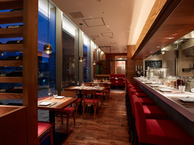 将来は副料理長、料理長へとキャリアアップをめざせます。