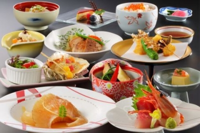 和食、洋食両方の調理経験をお持ちの方は、優遇します。