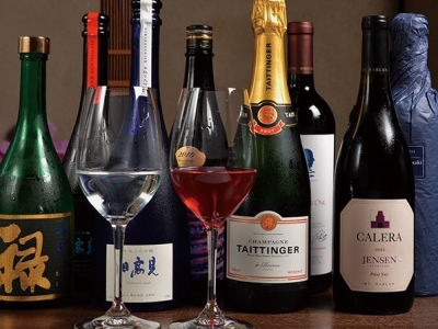 お酒にもこだわりあり。料理と相性のよいものを、最適な温度で提供しています。