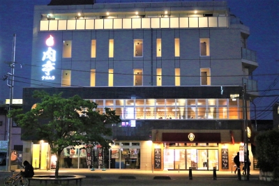 自社ビル運営のため、安定経営です!3店舗同じビルにあるため、社員同士の距離も近い環境◎