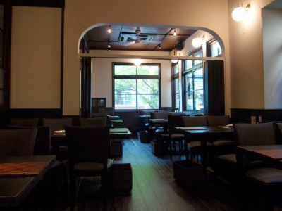 未経験から2年半で料理長になったスタッフも!キャリアUPしたい方にもおススメ◎(写真は大名本店)