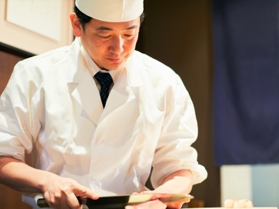 大事なことはこれからの経験。お店を運営していくうえでスタッフ同士、お客様、業者さんなど信頼を大切に。