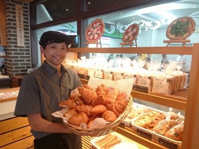 厳選した素材とパン職人の技で焼き上げる「おもてなしパン」を提供しています。