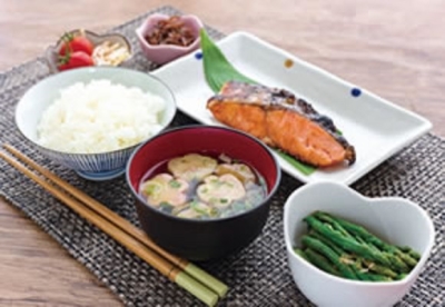 毎日3食のお食事と、おやつの調理をお願いします。