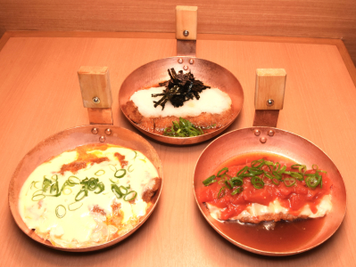 「おろしかつ丼」「かつ玉チーズかつ丼」「トマトかつ丼」など変わりかつ丼・親子丼は30種類以上!