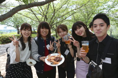 ハワイ、沖縄、タイ…など行き先を選択できる社員旅行!仕事も遊びも全力な会社です。