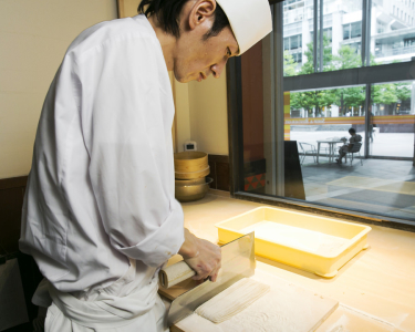 そば打ちスタッフも同時募集中!経験がある方は大歓迎です。まずはお気軽にお問い合わせください!