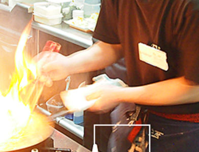 調理業務や接客業をご担当ください。ゆくゆくは店舗運営を覚えて、お店を引っ張っていく存在に!