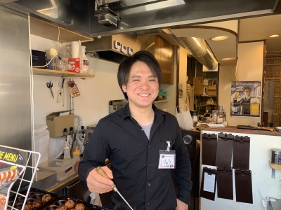 30代の店長、統括マネージャーと、学生アルバイトで元気に運営しています!