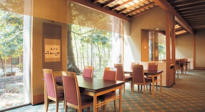 阪神や東京・軽井沢・広島・博多にも出店している名店です。