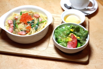 ランチはパスタが人気◎ティータイムには社員が商談に使ったり、地元の人がお茶にお越しになります