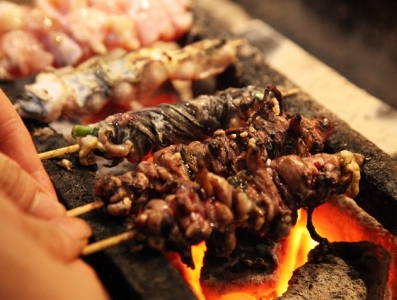 火を知りつくした「焼き」の職人が手がけたふっくら、ジューシーな一品を、スピーディに提供してください。