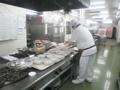 利用者さまの「おいしかったよ」という言葉が嬉しいオシゴト(^^♪大量調理の経験を積みたい方も大歓迎!