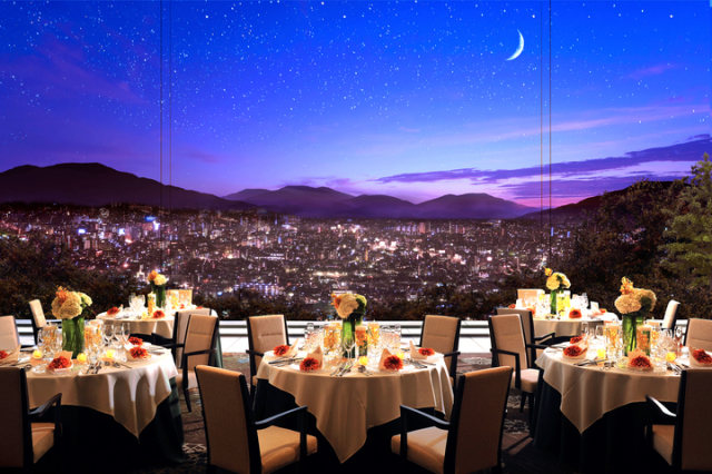 長野市 長野市街地を一望できる高台にある 広々としたテラスが印象的 長野市 長野市街地を一望できる高台にある 広々としたテラスが印象的