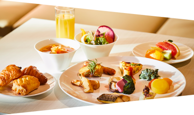 フランス料理界で栄誉ある賞を受賞したシェフが監修したメニューの調理を通して、スキルアップ!