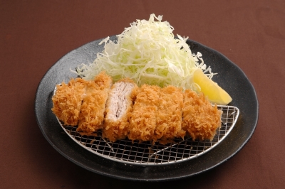 「毎日でも食べたい」という熱狂的なファンも。その美味しさが口コミで広まり、全国に店舗が拡大中!