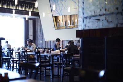 現地スタッフと共に日本食のおいしさやサービスの素晴らしさを広めませんか?