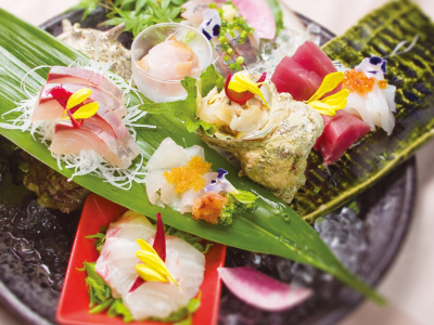 もつ鍋や水炊きなど、博多名物も人気です!