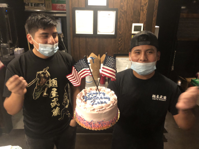 誕生日はみんなで一緒にお祝いするくらい仲良しです◎日本語も堪能なので安心してくださいね◎