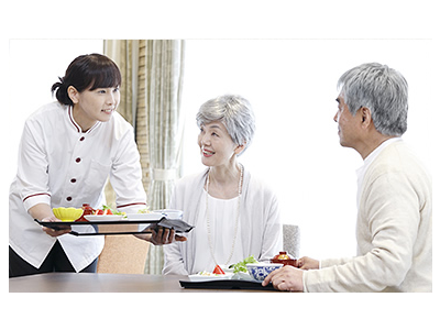 食べる楽しみを感じていただける献立づくりをお願いします。