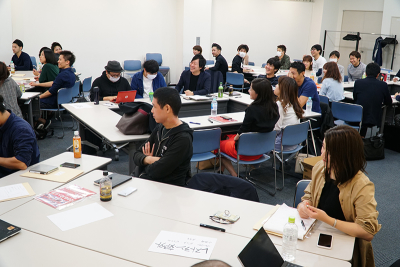 本社での研修の一コマ。あなたの夢の実現のため、飲食業界での多くのことを学べます。