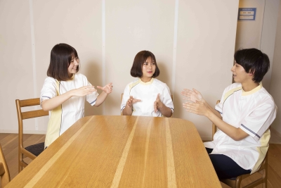 定年制がないため、現場では幅広い年代のスタッフが活躍しています♪