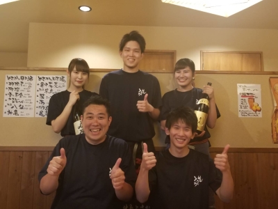 埼玉県内にある「炭火焼鳥 とさか」8店舗で、お客様との触れ合いを大切にできる店長候補を募集します!