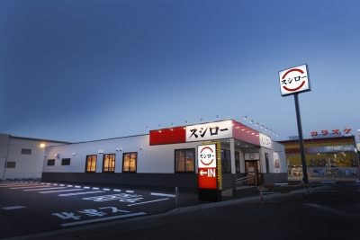 早い方なら入社から2年で、業績好調の『スシロー』の店長をめざせます!