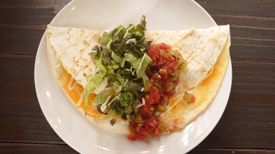 オープニングスタッフとしてイチからお店作りを。笑顔を大切にお客様に接してください