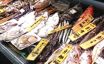 福利厚生も整備。月8~9日休み。残業代も全額支給いたします。店長になれば月給30万円~