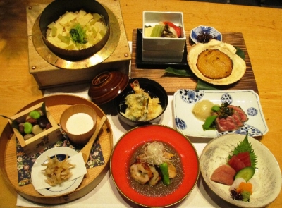 旬の食材をふんだんに、彩りよく提供します。