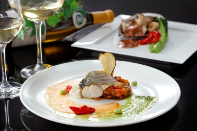 レストラン(フレンチ・鉄板)または、宴会部門いずれかで、洋食調理をおねがいします。