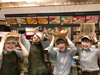 マニュアルは自分たちで作って行くもの!"あなたらしく"お店を盛り上げていって下さい。