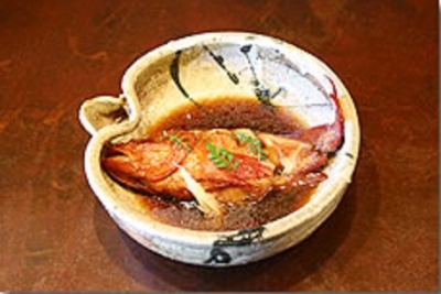 ランチは予約制。基本は13時からの勤務です。※画像は既存店の料理