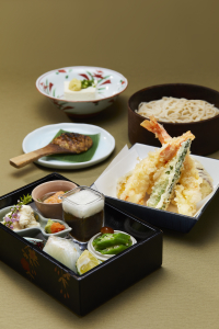 料理人として腕をみがき、将来は料理長をめざしませんか。