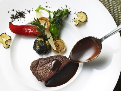 四季折々の食材を用いて調理しています。