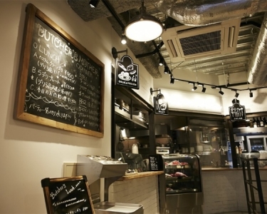 20代・30代の料理長や店長、SVなども多数活躍中!スタッフの「想い」を大切にする会社です。
