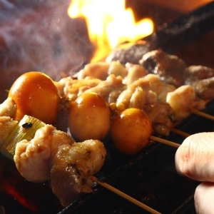 料理はワインとの相性も◎舌の肥えた大人が集うお店です。