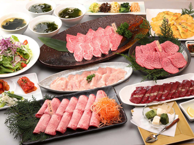 味はもちろん、見た目でもお客様に楽しんでいただきます。