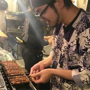 焼き師としての経験をお持ちの方には、すぐにでも焼き師をおまかせする場合もあります!