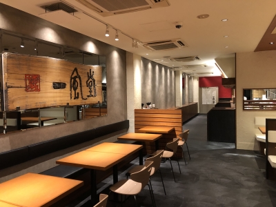 日本を代表するラーメン店からグローバルにビジネスを展開する飲食企業へと成長を遂げています。