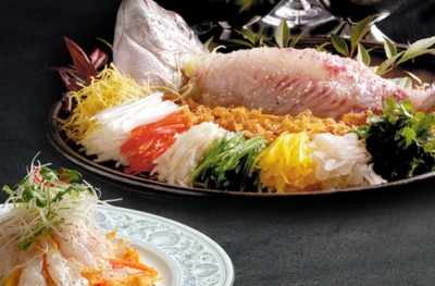 広東料理を中心に、飲茶、点心、薬膳料理を提供。一流の職人が腕をふるいます。